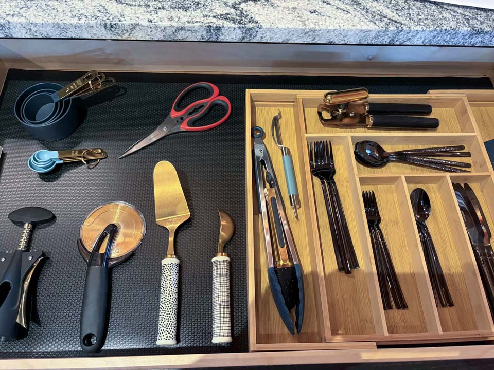 Cloud 9 Treehouse kitchen area