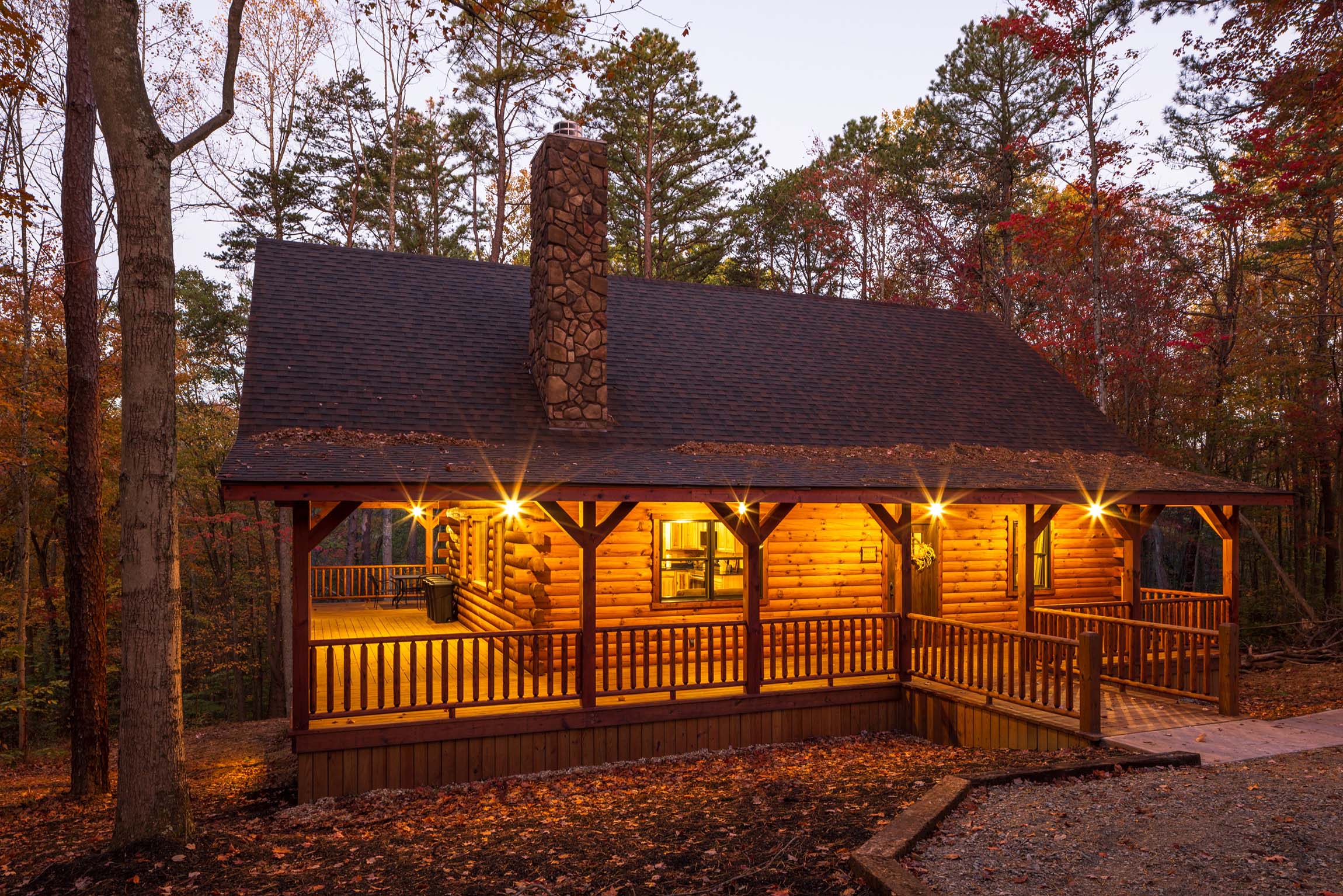 Maple Hill Retreat cabin in the trees